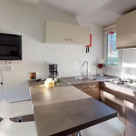 Dom wakacyjny Mobile Bodensdorf Near Gerlitzen Area